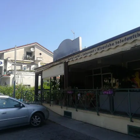 Domus Hera Bed & Breakfast *