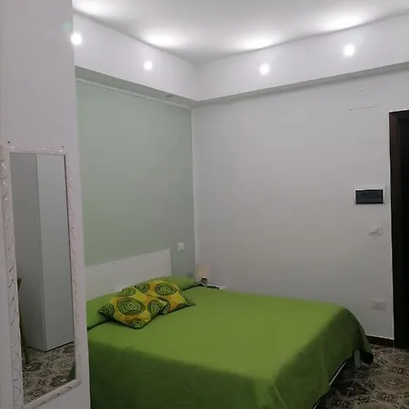 Domus Hera Bed and breakfast