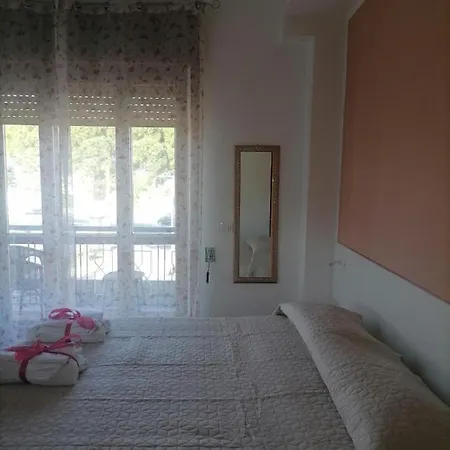 Domus Hera Bed & Breakfast *