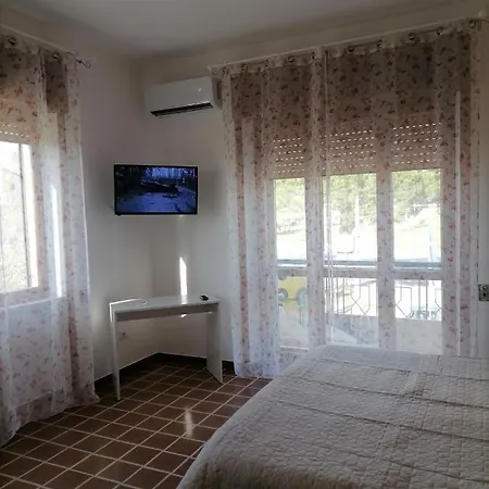 Bed & Breakfast Domus Hera *