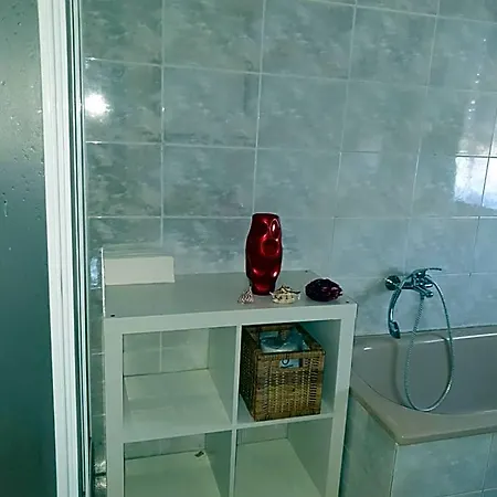 Domus Hera Bed & Breakfast 4*