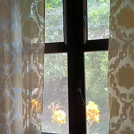 Domus Hera Bed & Breakfast
