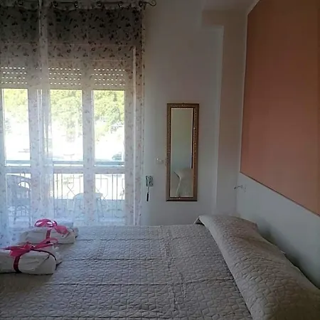 Domus Hera Bed & Breakfast